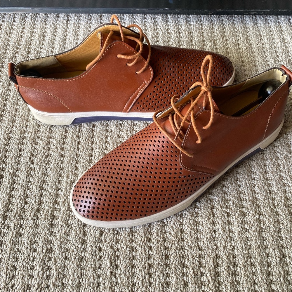 Classic Brown Leather Men's casual shoes